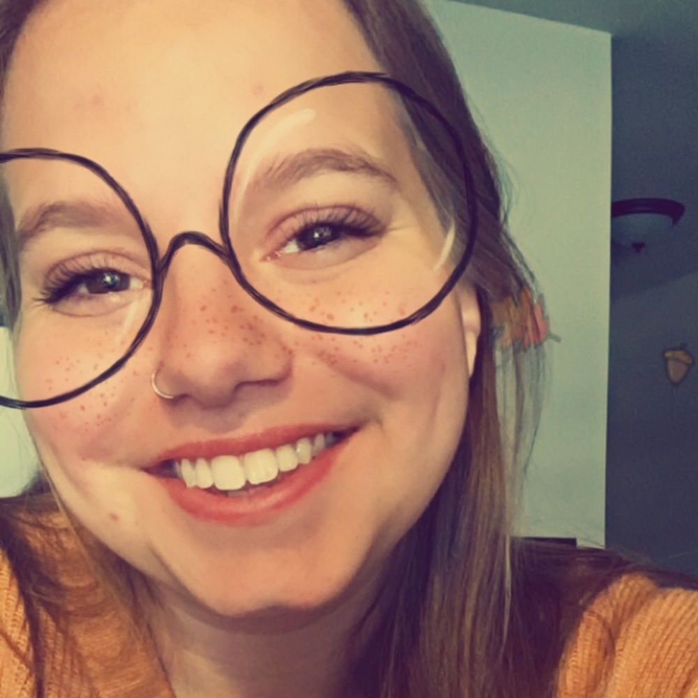 Meet your Posher, Kayla